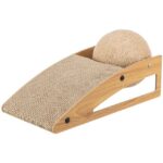 Trixie Nagu asināmais - Scratching ramp with ball, cardboard/mdf, 40 × 17 × 20 cm